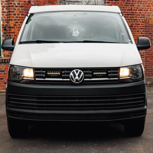 VW T6 Transporterio LED Žibintų Grotelių Integracijos Rinkinys | Standartinis | ECE sertifikuotas